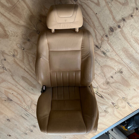 Maserati Quattroporte 4 Beige - FRONT LH SEAT ASSY - 376900033