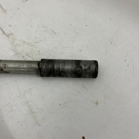 Ducati Paso front wheel axle - 037077330