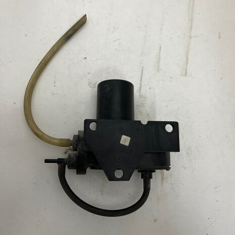 maserati Quattroporte 4 - vacuum pump 325520172