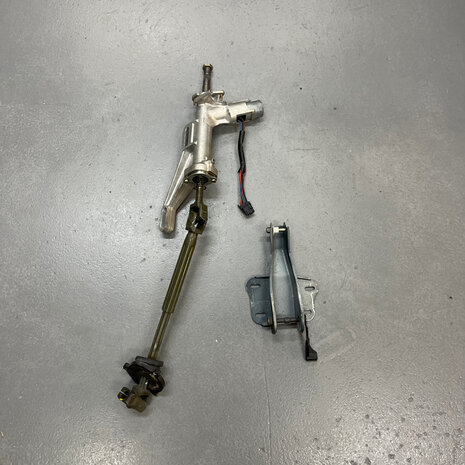 Maserati Quattroporte 4 - steering column 377800120 -  377800420 - 377800115