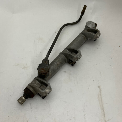 Maserati Quattroporte 4 RH manifold 495060000