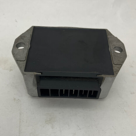 GT 750 bevel rectifier regulator Ducati 12VCC 28a 8805