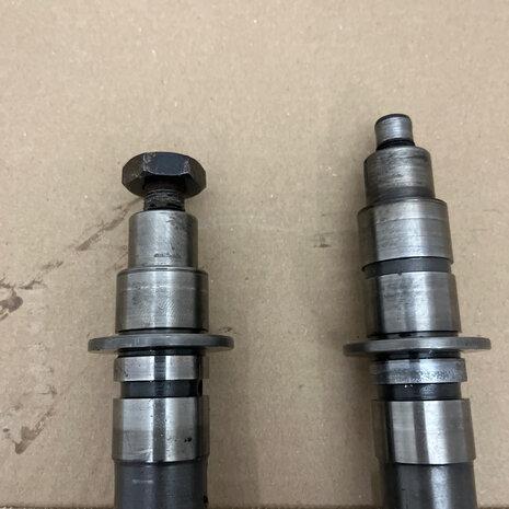 Maserati quattroporte 4 -  INTAKE CAMSHAFT, ASSY -  311053118
