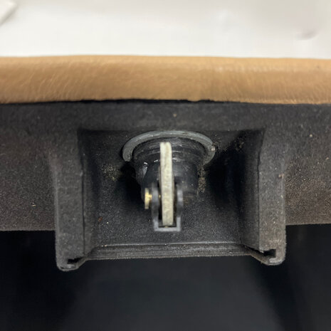 Maserati Quattroporte 4 - glove box  372308113