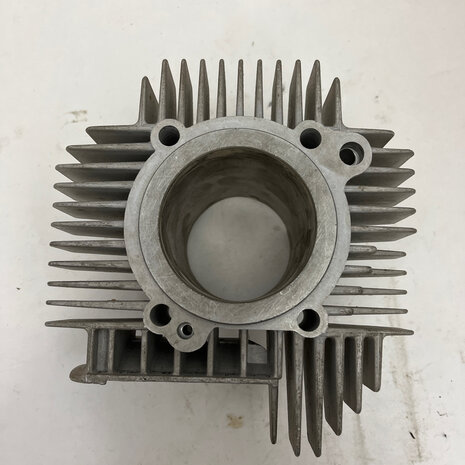 Ducati 74 mm cylinder head horizantal - 066017210 - 066017213 Pantah 500