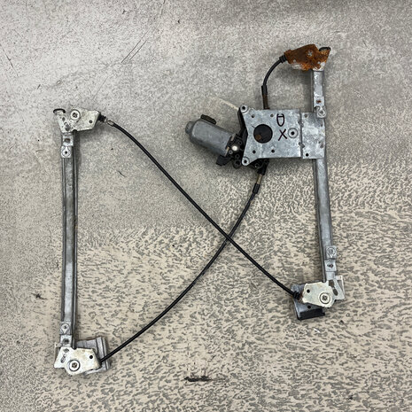Maserati Quattroporte 4 window regulator right front door- 377700022