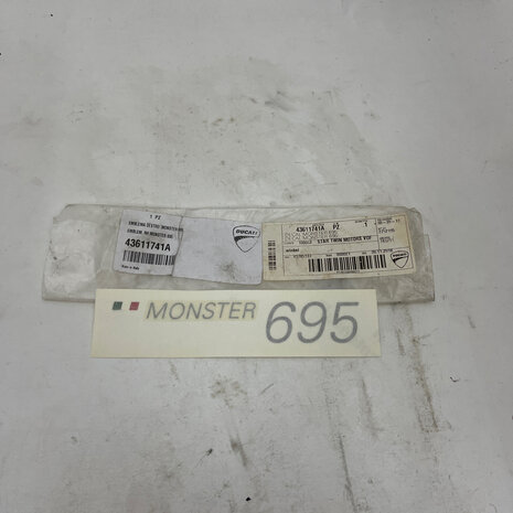 Ducati EMBLEM, RH MONSTER 695 - 43611741A