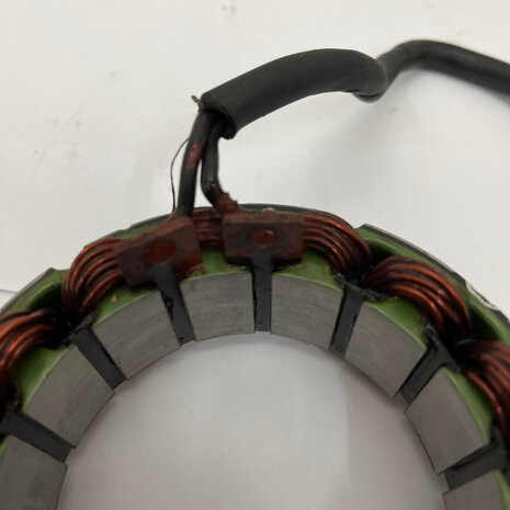 Ducati 900 supersport Stator 2 Phases working unknown  - 26440143B reference
