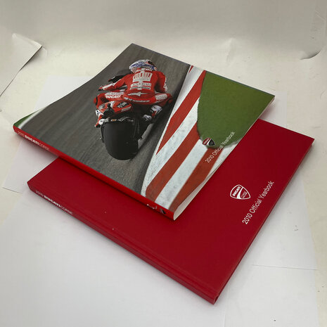 Ducati 2010 Official Yearbook 