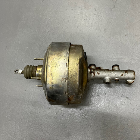 Maserati Quattroporte 4 - Brake booster with master cylinder  377430112